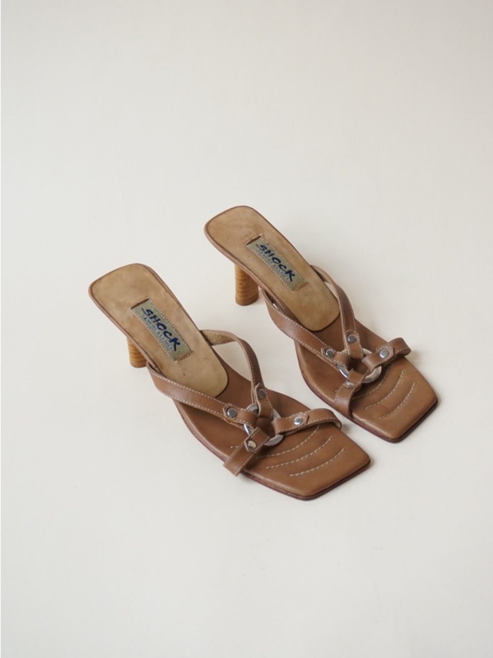 Shock Vintage Columbian Made Leather Ring Square Toe Y2K Heels - Size 37 - Picture 9 of 10